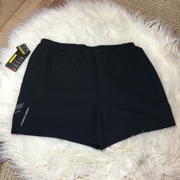 Under Armour athletic shorts - Picture 2 of 3